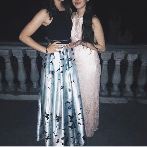 PROM DRESS - Picture 8 of 8